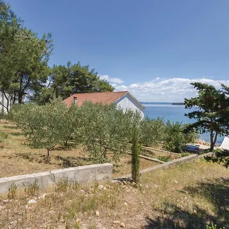 Three-bedroom Holiday In *